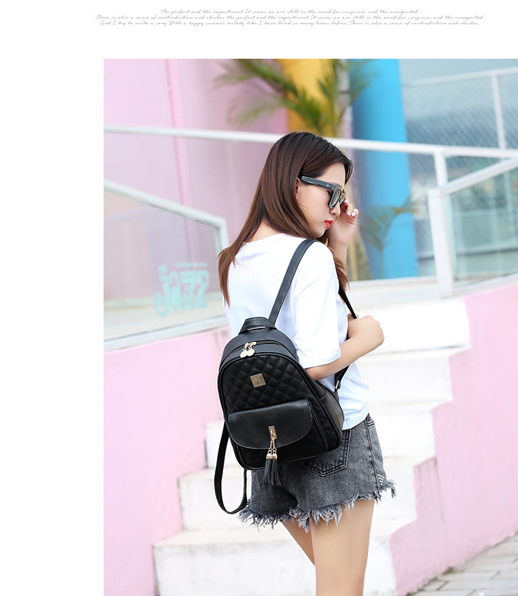 Lady bags The New embroidered Female Backpack Three Sets Wild Student Backpack Handbags