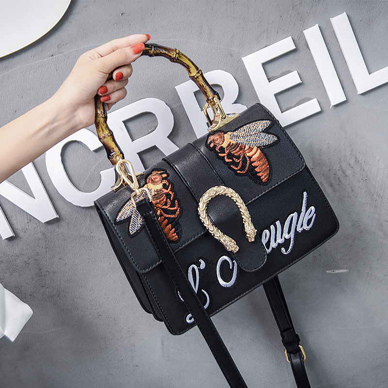 Lady bags The New Japanese Embroidered Handbag Ms Temperament Shoulder Messenger bag