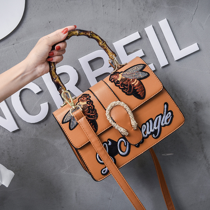 Lady bags The New Japanese Embroidered Handbag Ms Temperament Shoulder Messenger bag