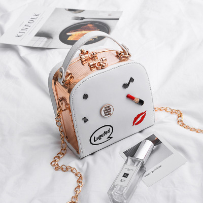 Ms The New trend Wild Messenger bag Chain Shoulder handbag Lipstick packet