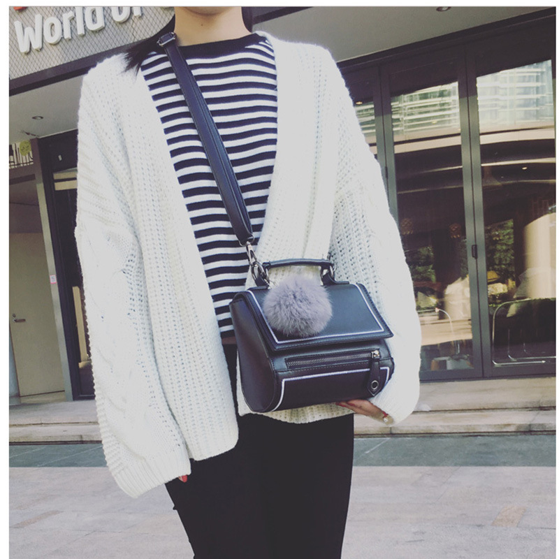 The New Lady Bags Wild Fashion Messenger Bag Hairball Handbag Sweet Ms. bag