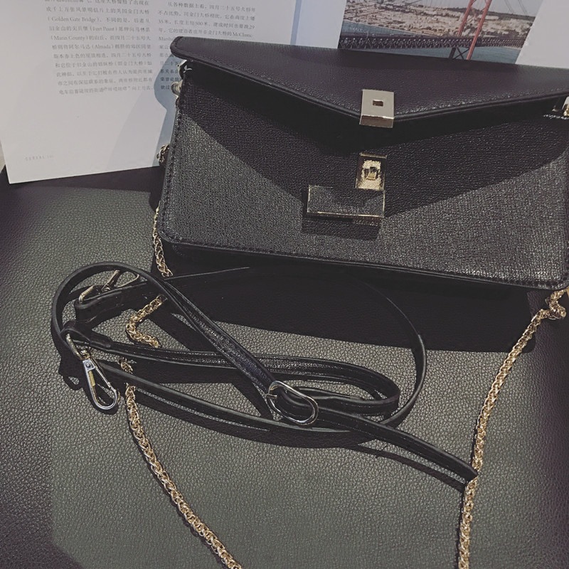 The New Lady Bags Messenger Bag Chain bag Personality Temperament Wild Hand Holding Envelope Package Handbags