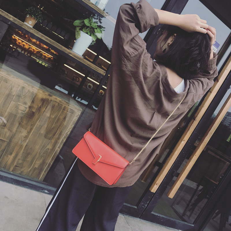 The New Lady Bags Messenger Bag Chain bag Personality Temperament Wild Hand Holding Envelope Package Handbags