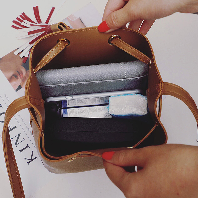 The New Bucket Bag Ms Packet Messenger Bag Trend Wild Messenger bag tassel Shoulder Bags Handbags