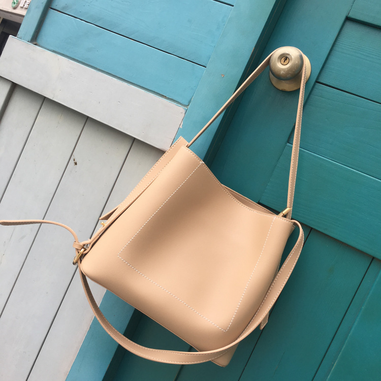The New Fashion Trend PU Leather Shoulder Simple Big Bag Diagonal Package Wild Handbag