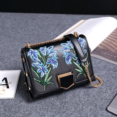 The New Lady Bags Embroidery Lock Small Square Package Fashion Wild Chain Shoulder Messenger bag Handbags