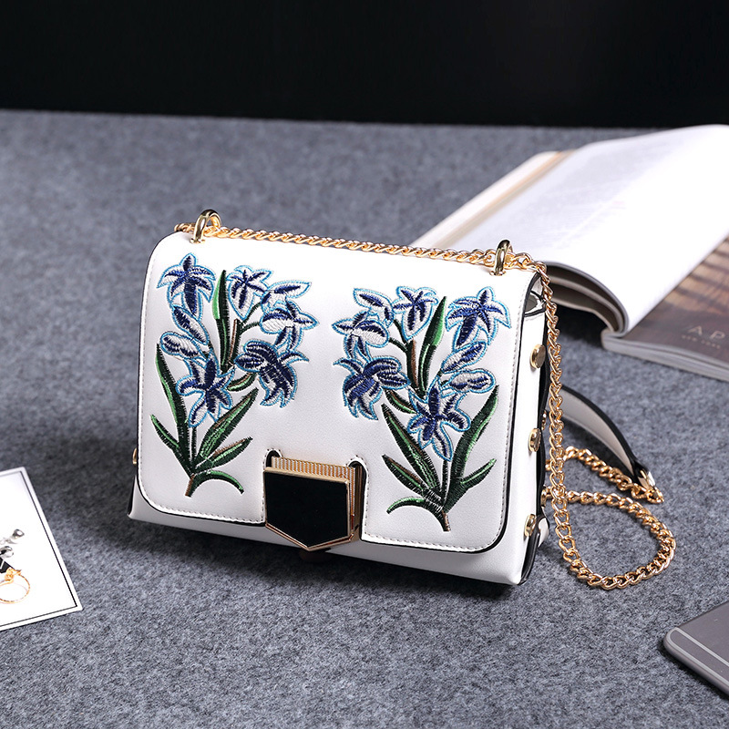 The New Lady Bags Embroidery Lock Small Square Package Fashion Wild Chain Shoulder Messenger bag Handbags