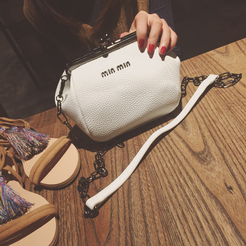 The New Small Shell Chain Bag Fashion Wild Ms Shoulder Messenger bag Lady bags Handbags