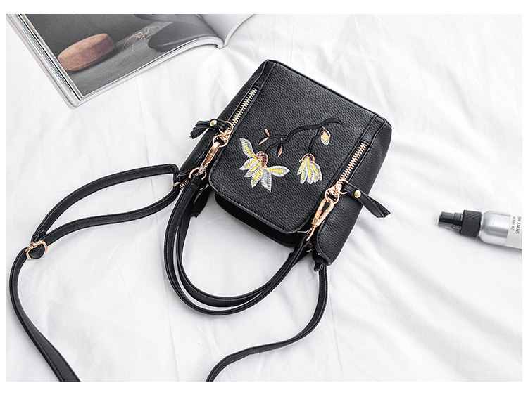 The New Embroidered Bucket Bag Ms Mini Handbag Simple Wild Shoulder Bags
