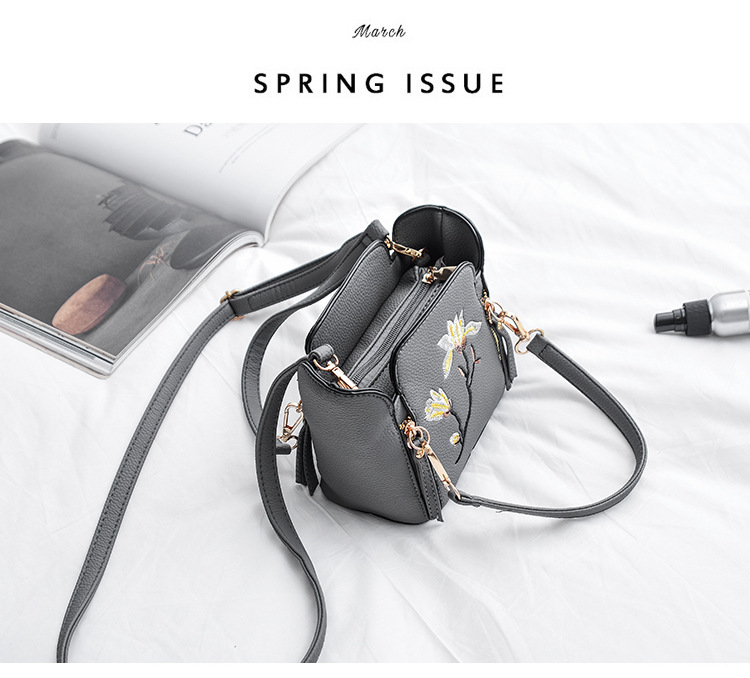 The New Embroidered Bucket Bag Ms Mini Handbag Simple Wild Shoulder Bags