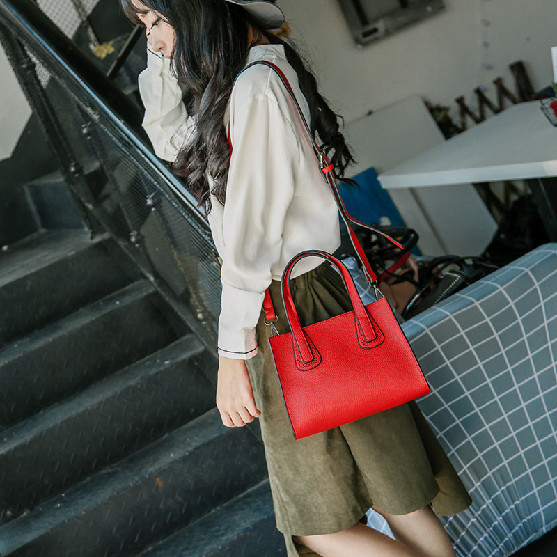 The New Fashion Lady Bags Big bag Simple Handbag Shoulder Wild Messenger bag
