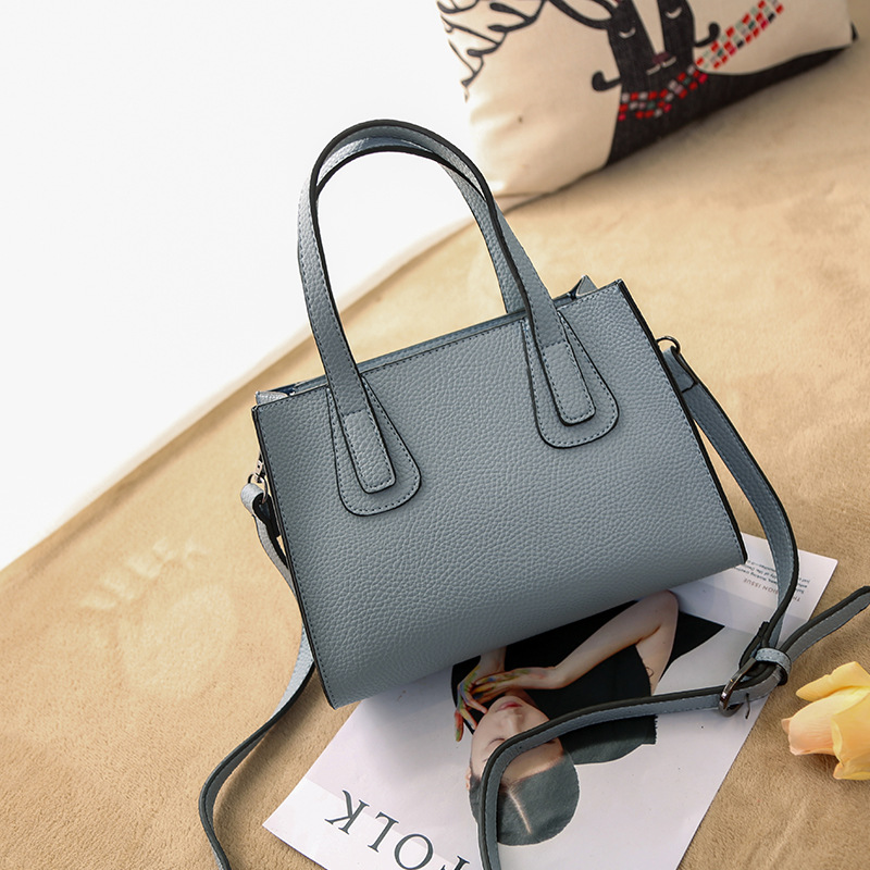 The New Fashion Lady Bags Big bag Simple Handbag Shoulder Wild Messenger bag