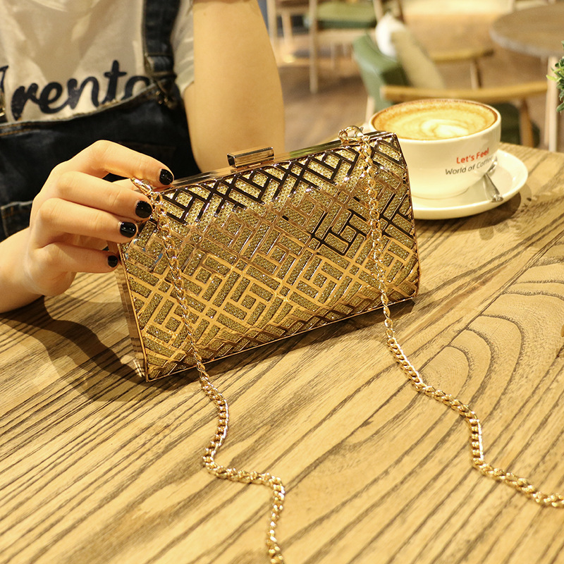 The New Fashion Wild Clutch Personality Mini Chain Bag Shoulder Diagonal Package