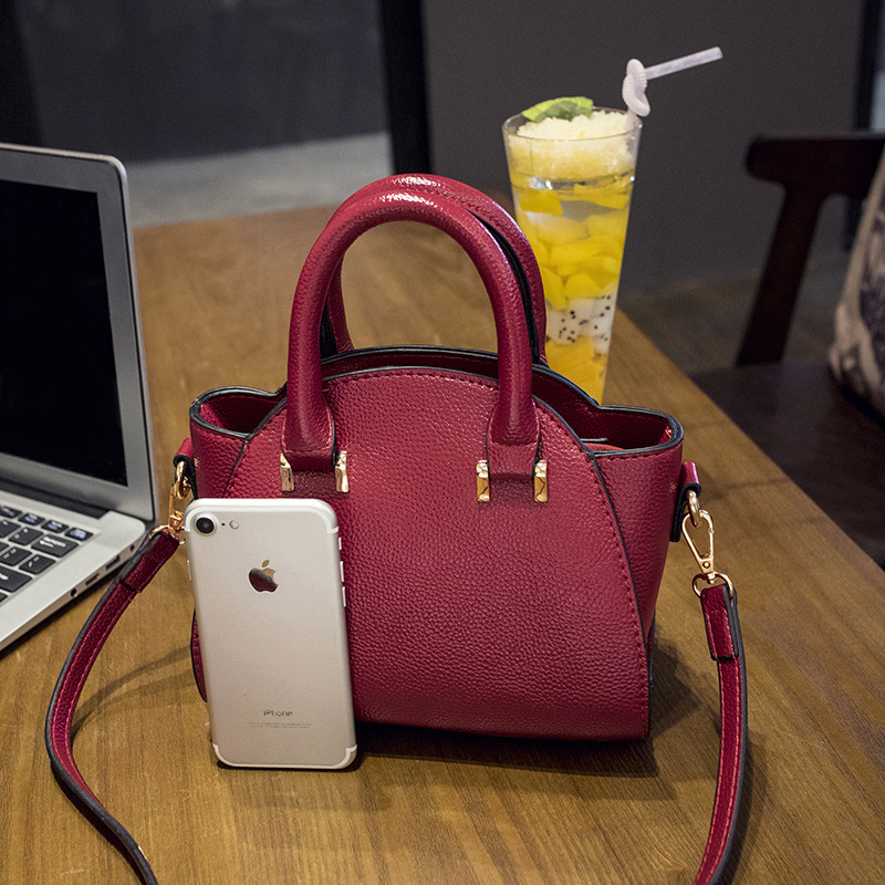 The New Lady Bags Wings Package Fashion Handbag Messenger Bag Wild Shoulder Ms. bag