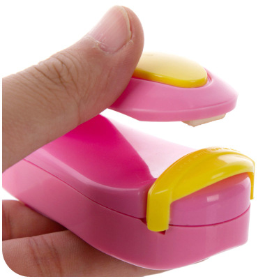 Portable Household Mini Sealer  Snacks Plastic Bags Sealer Travel Hand Pressure Heat Sealing Machine