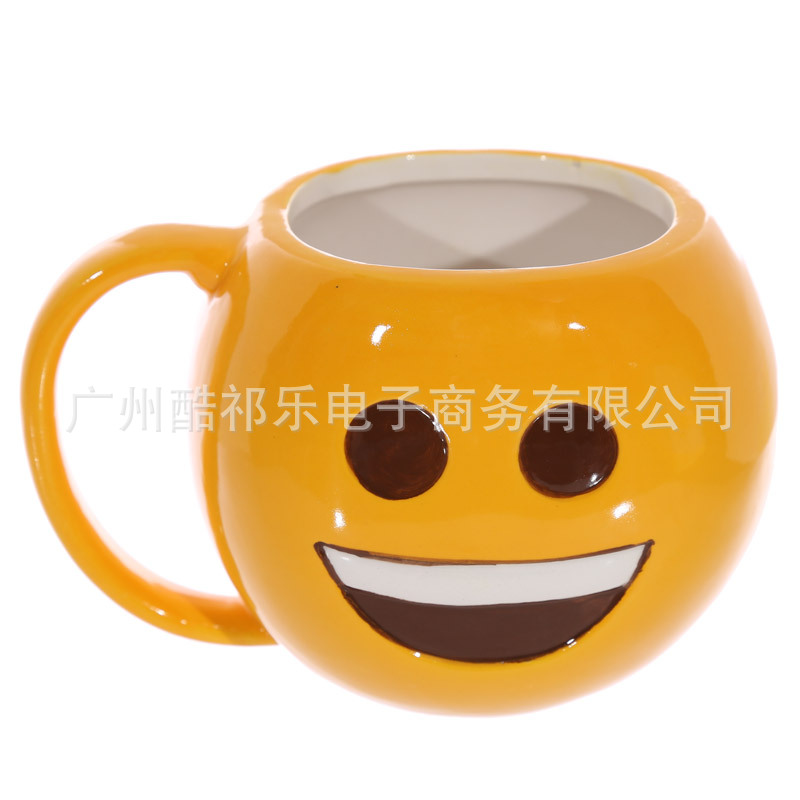 Color Random  Spoof Funny Whole Person cup Expression Cup Ceramics Mug With Cover Coffee Cup