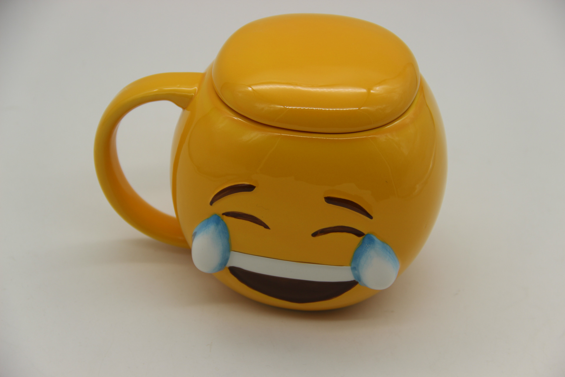Color Random  Spoof Funny Whole Person cup Expression Cup Ceramics Mug With Cover Coffee Cup
