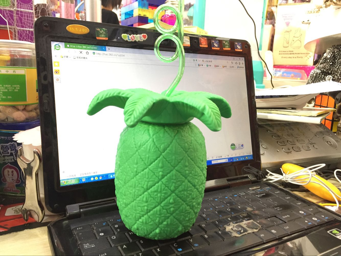 Creative The New Fruit Watermelon Pineapple Straw Cup Child fruit Kettle
