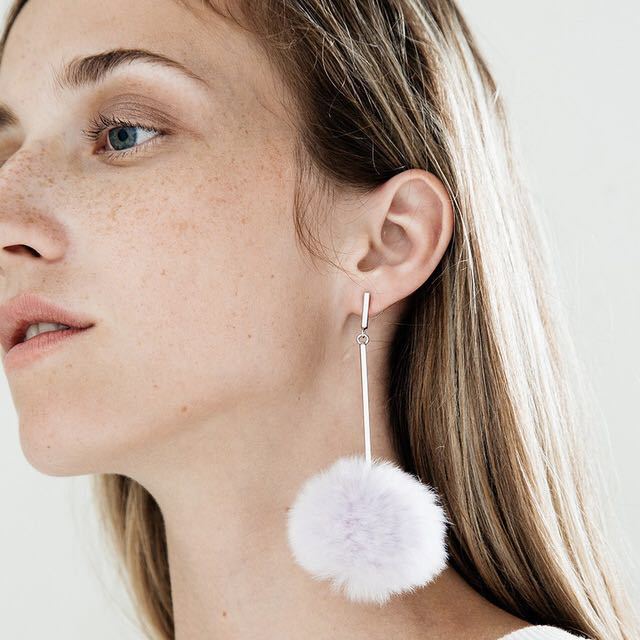 Western Style Ms Temperament Wild Simple Long Section Hairball Earring
