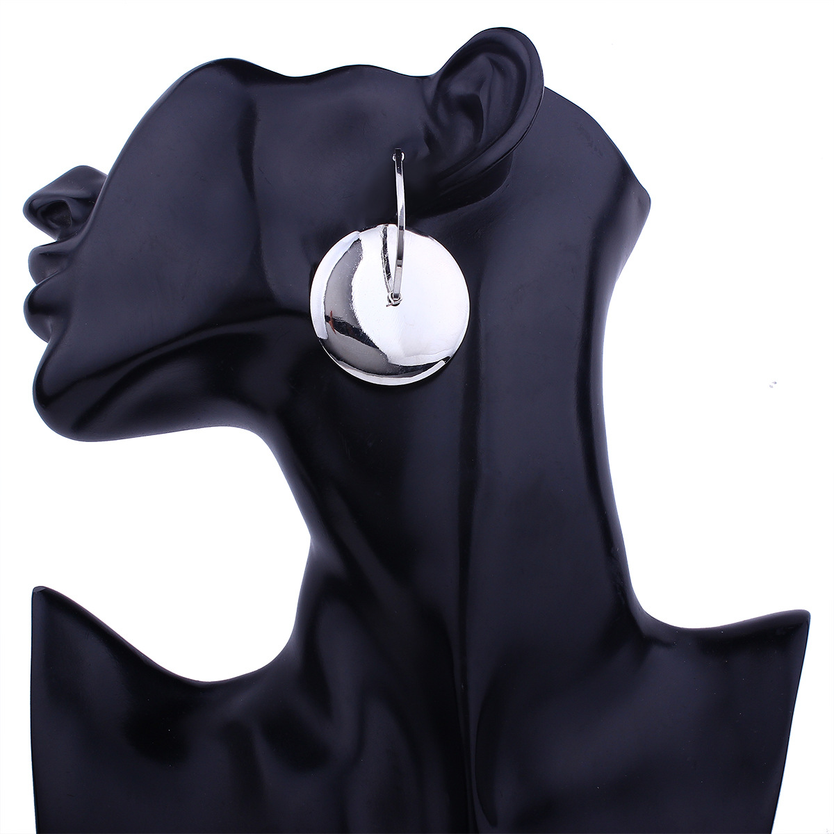 Ms Fashion Simple Small Wafer Pendant Earrings Short Pparagraph Personality Atmosphere Earring