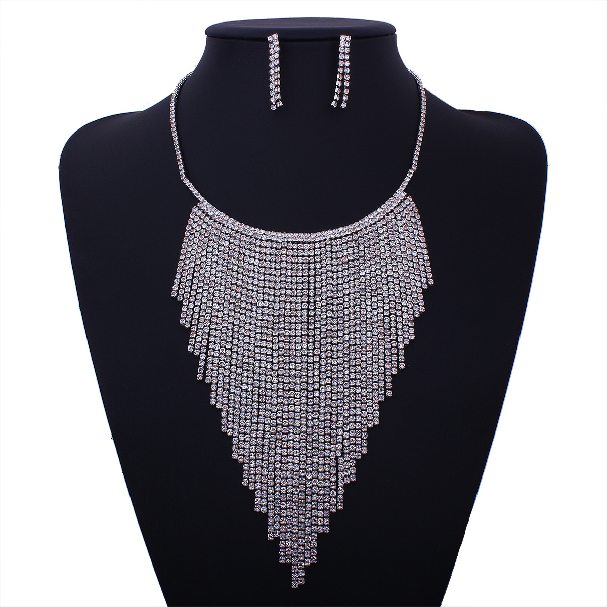 Western style Ms Fashion luxurious Quality Metal Texture Tassel Necklace Earring