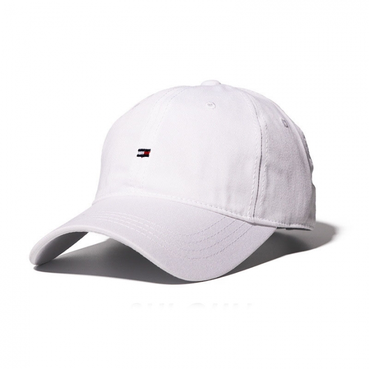 Autumn And Winter Solid Color Baseball cap Fashion Wild Casual hat Lovers hat Men Curved eaves Caps