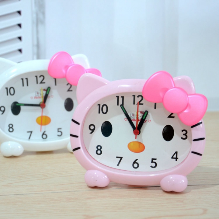 KT Cat Alarm Clock Creativity Lovely Cats Bow tie Bedside Clock Student Home Watch
