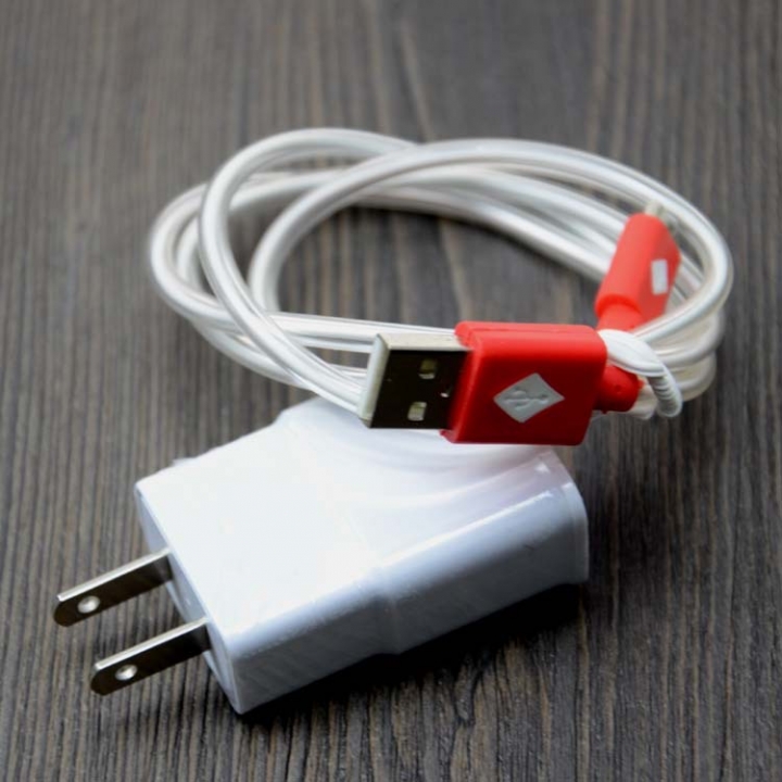 Glowing Universal Charger Andrews Cell Phone Charger USB Data Line