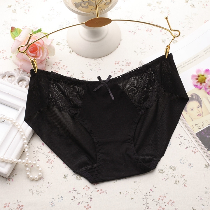 Ms Hollow Lace Briefs No Trace Sexy Anti-stripping Underwear Women's Low Waist Lace Underwear