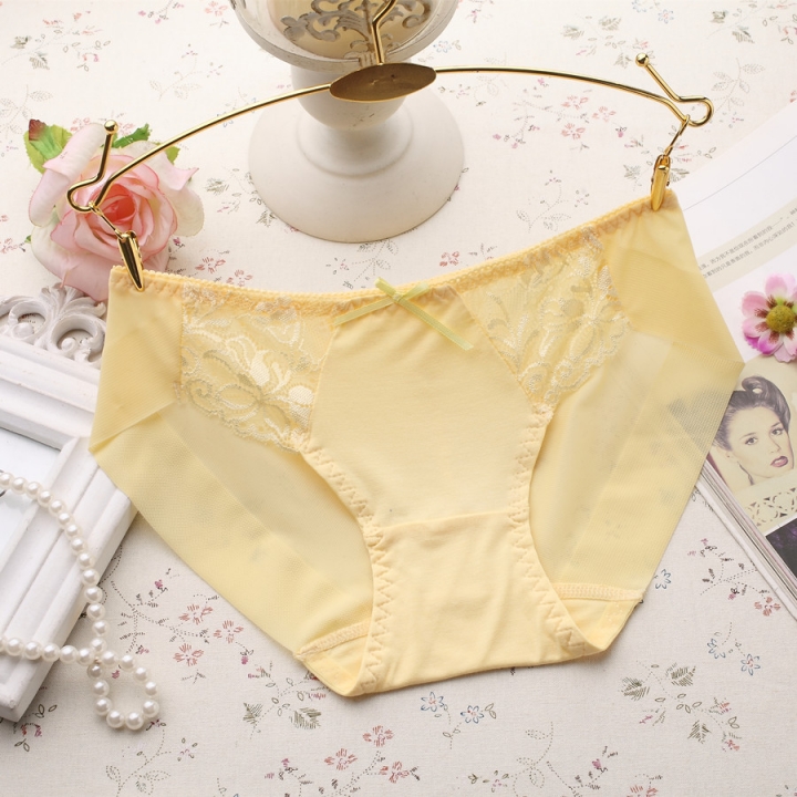 Ms Hollow Lace Briefs No Trace Sexy Anti-stripping Underwear Women's Low Waist Lace Underwear