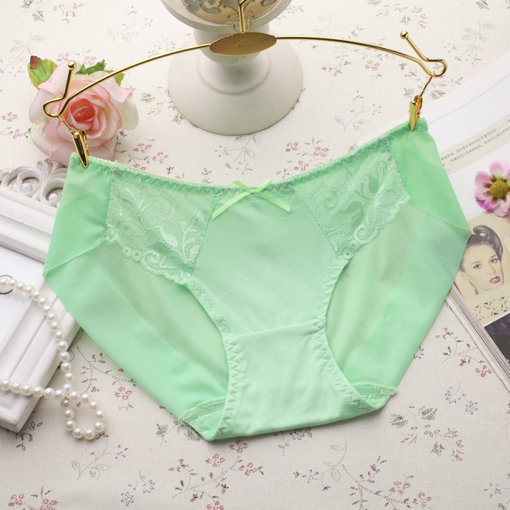 Ms Hollow Lace Briefs No Trace Sexy Anti-stripping Underwear Women's Low Waist Lace Underwear