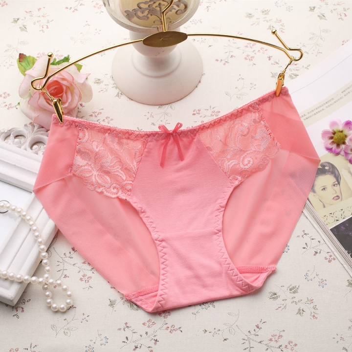 Ms Hollow Lace Briefs No Trace Sexy Anti-stripping Underwear Women's Low Waist Lace Underwear