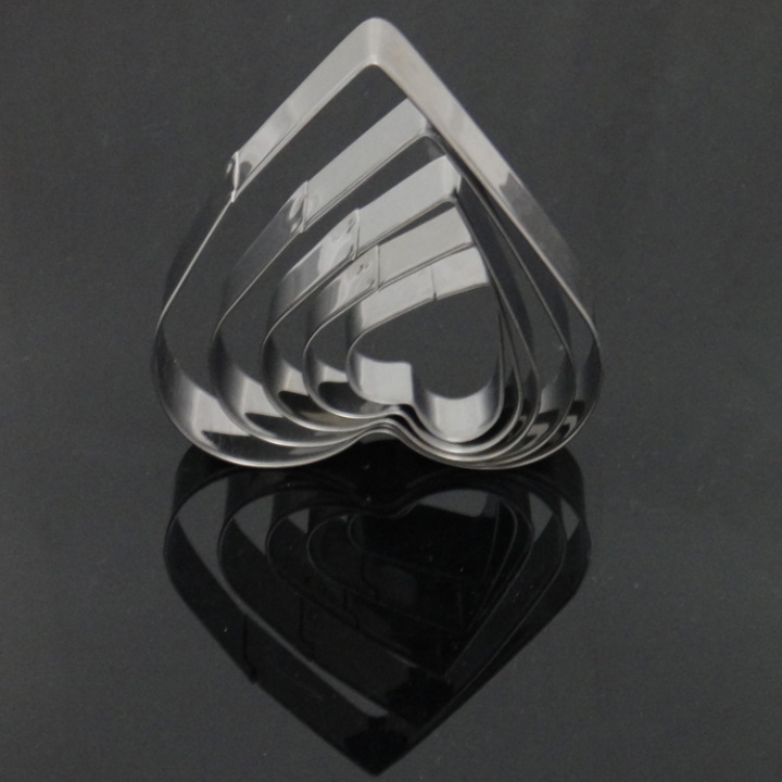 Baking Mould Stainless Steel Cookies Mould Heart-Shaped 5 Pieces Set  Kitchen Restaurant Supplies