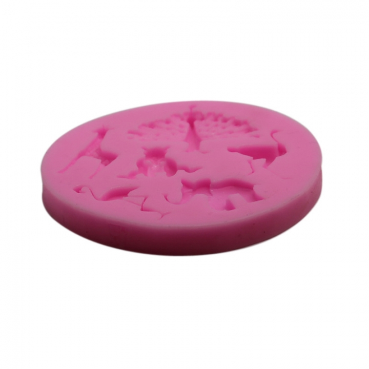 Baking Tool Silica Gel Liquid State Peacock Deer Bear Like Crowned Crane Cartoon Fondant Mould  Kitchen Restaurant Supplies