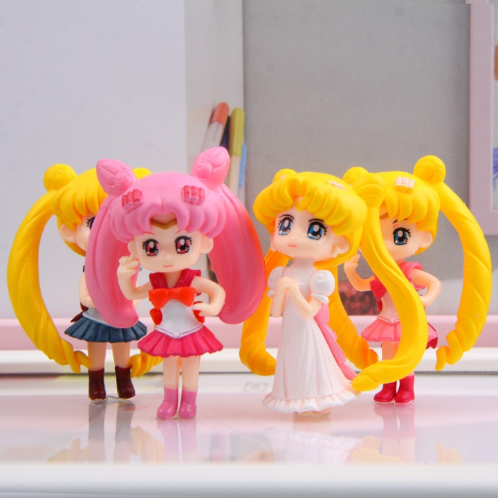 4 models Sailor Moon Hand Doll Water ice Moon Cream Phone Case Accessories Doll