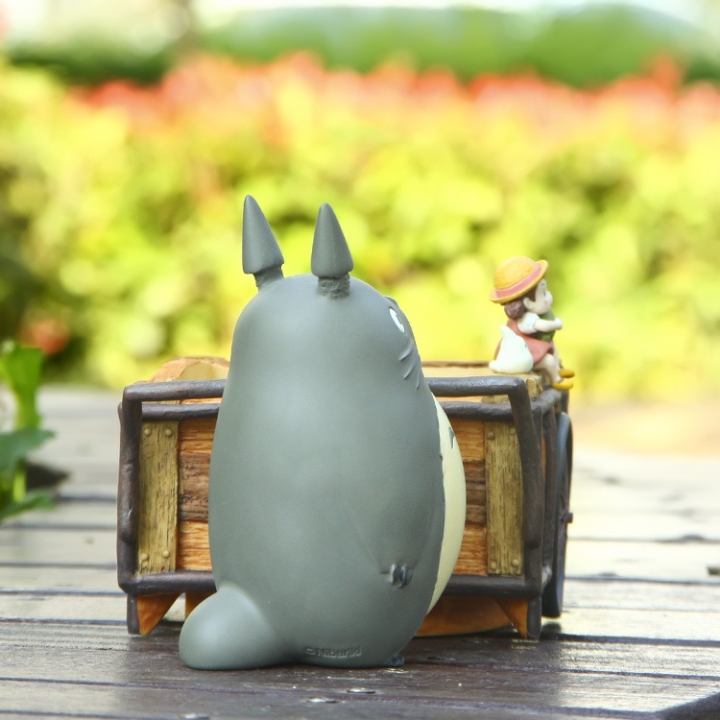 Totoro Holding corn Xiaomei Harvest Seasonal flower Pot resin Process Decoration