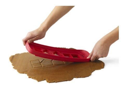 Kitchen Supplies 3D Pizza Cut Three-dimensional Cake Cut DIY Biscuits Mold Maker