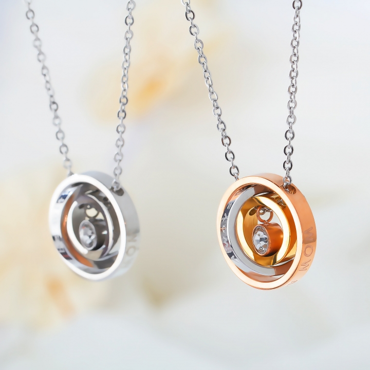 Simple personality Small Three rings Interlocking Diamond Titanium steel Couple necklace