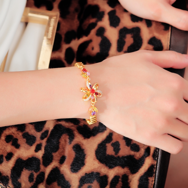 Personality Beautiful Flower Zircon Bracelet Imitation gold Colorful diamond Girlfriend Sister chain