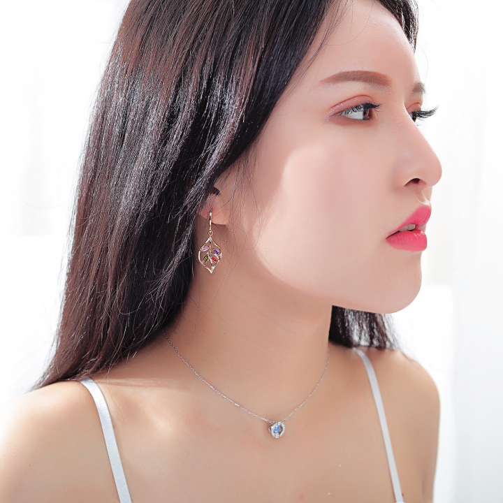 Bride jewelry Ms Copper plating Gold diamond earring Long section tassel Stud earring