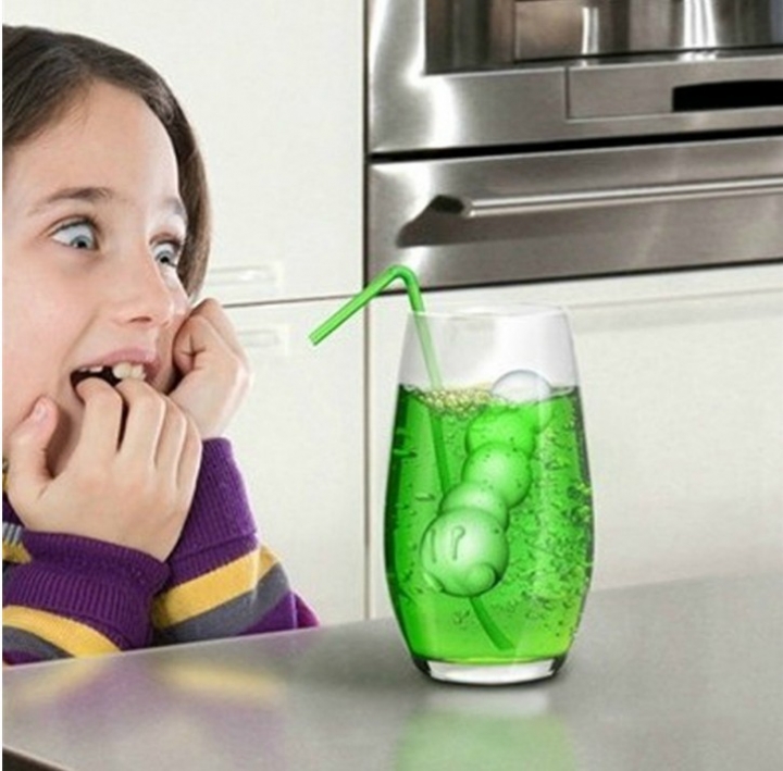 Caterpillar Ice Tray  Ice mold Creative Ice cube Mold Ice box Food supplement box freezing box   Kitchen Restaurant Supplies