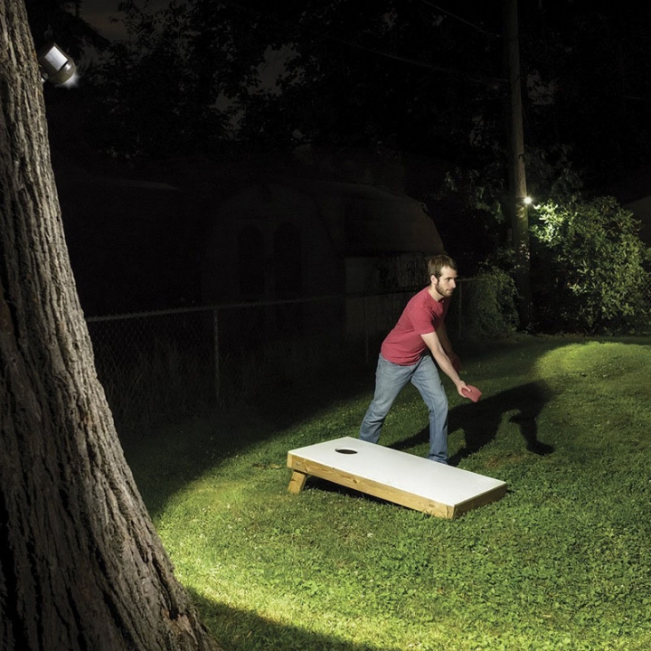 Wireless Motion-Activated LED Sportlight Super Bright Keep Your Home Safe and Secure Night light