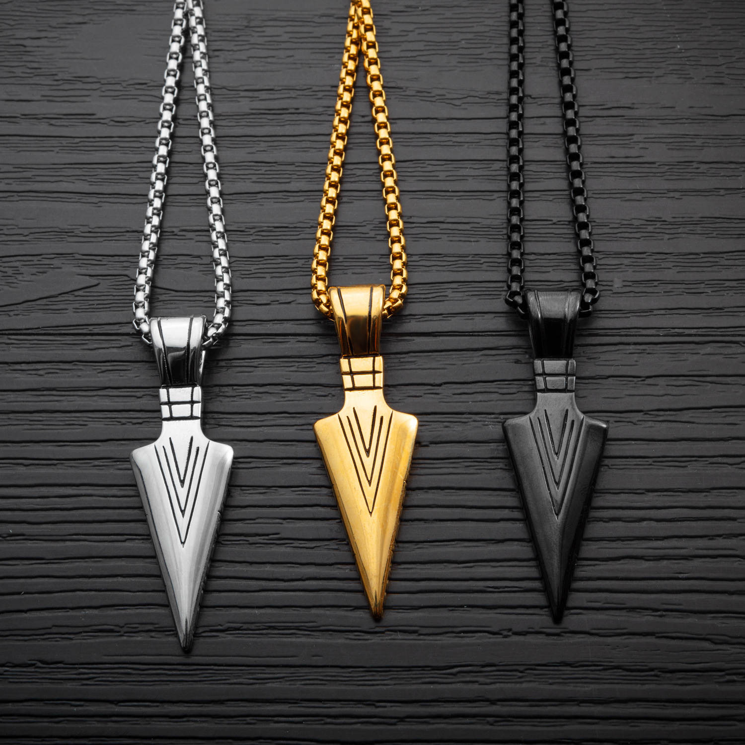Western style Titanium steel Retro personality spearhead Pendant Men's necklace