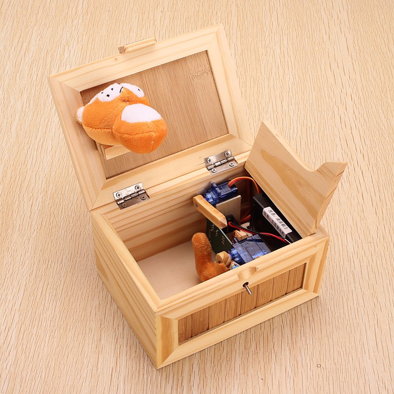 Pre-assembled Useless Box Cute Tiger Gimmicky Fun Geek Gadget Toy Gift Home Office Desk Decor