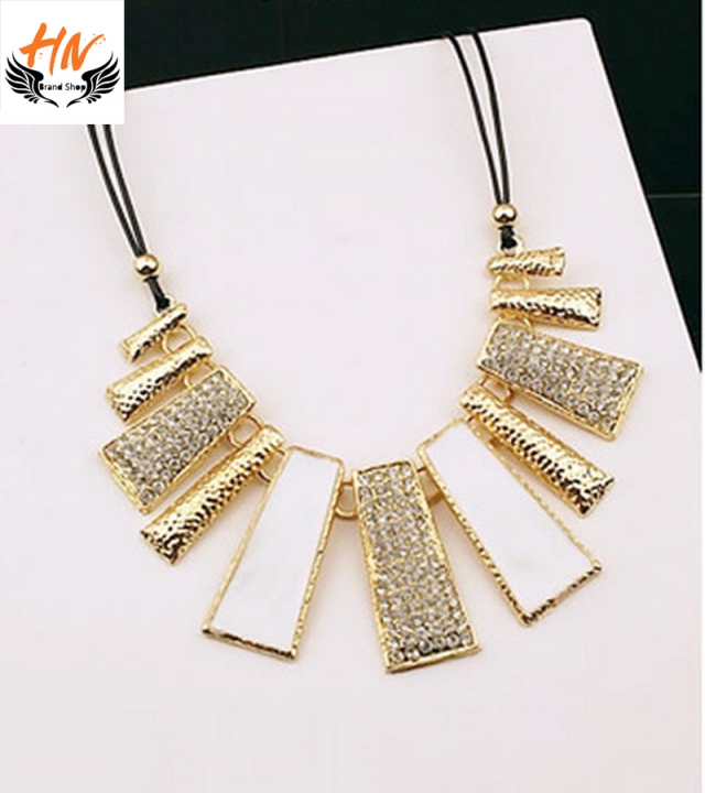 HN Brand 1Pcs/Set New Beautiful Geometric Leather Necklace Exaggerated Pendant for Christmas Women