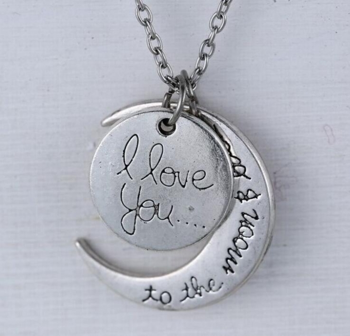 HN-1 Piece/Set New i love you to the moon and back Alloy Necklaces Pendant Women Men Jewellery Gift