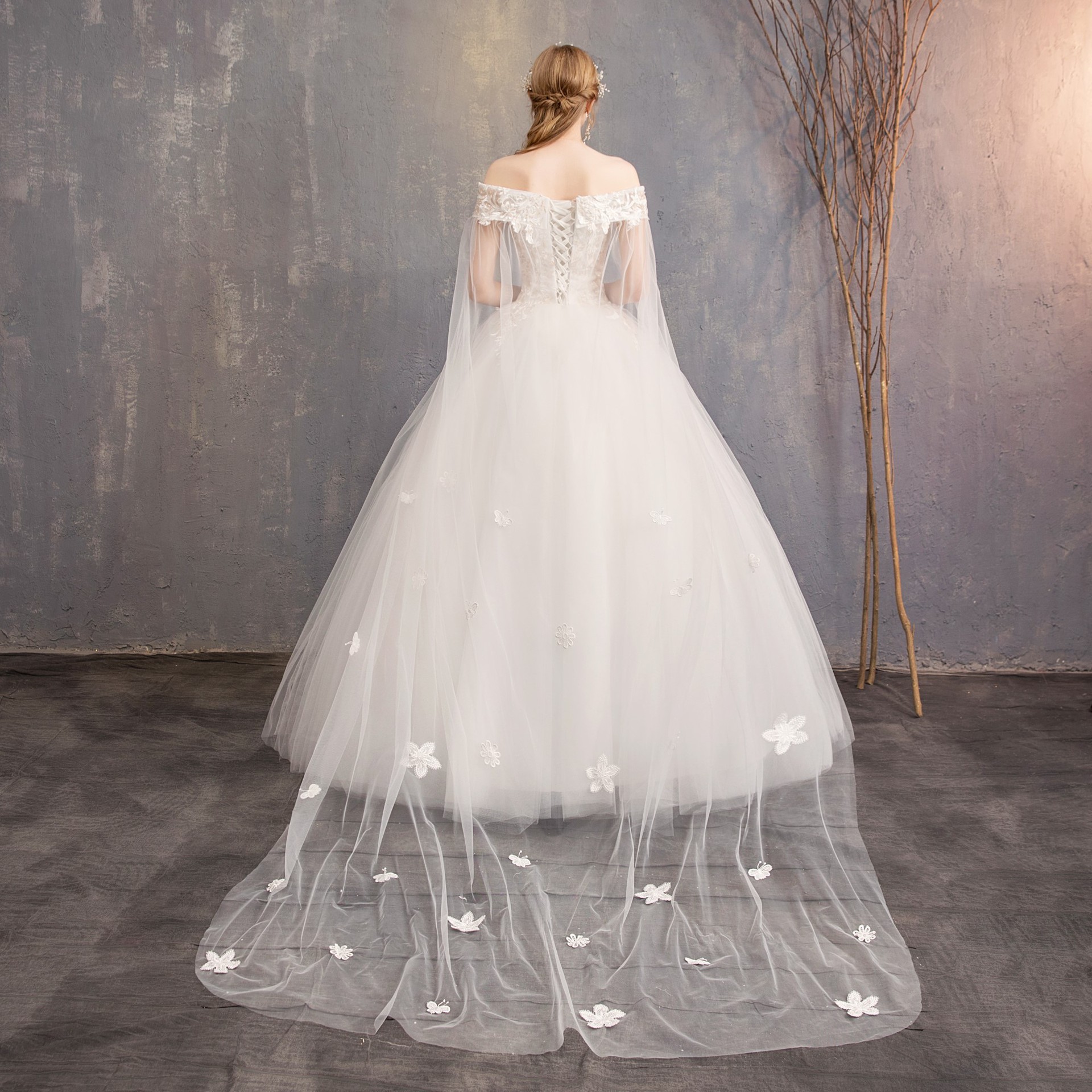 Wedding dress new tail Princess Dream slash neck screen studio wedding dress