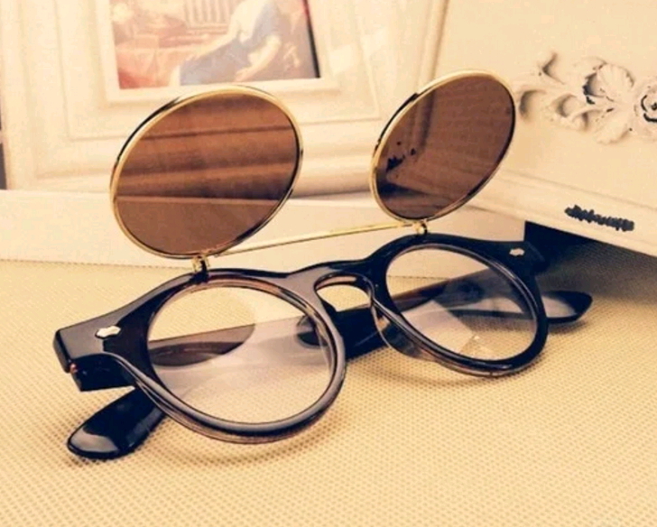 Hot Steampunk Goth Goggles Glasses Retro Flip Up Round Sunglasses Vintage Black
