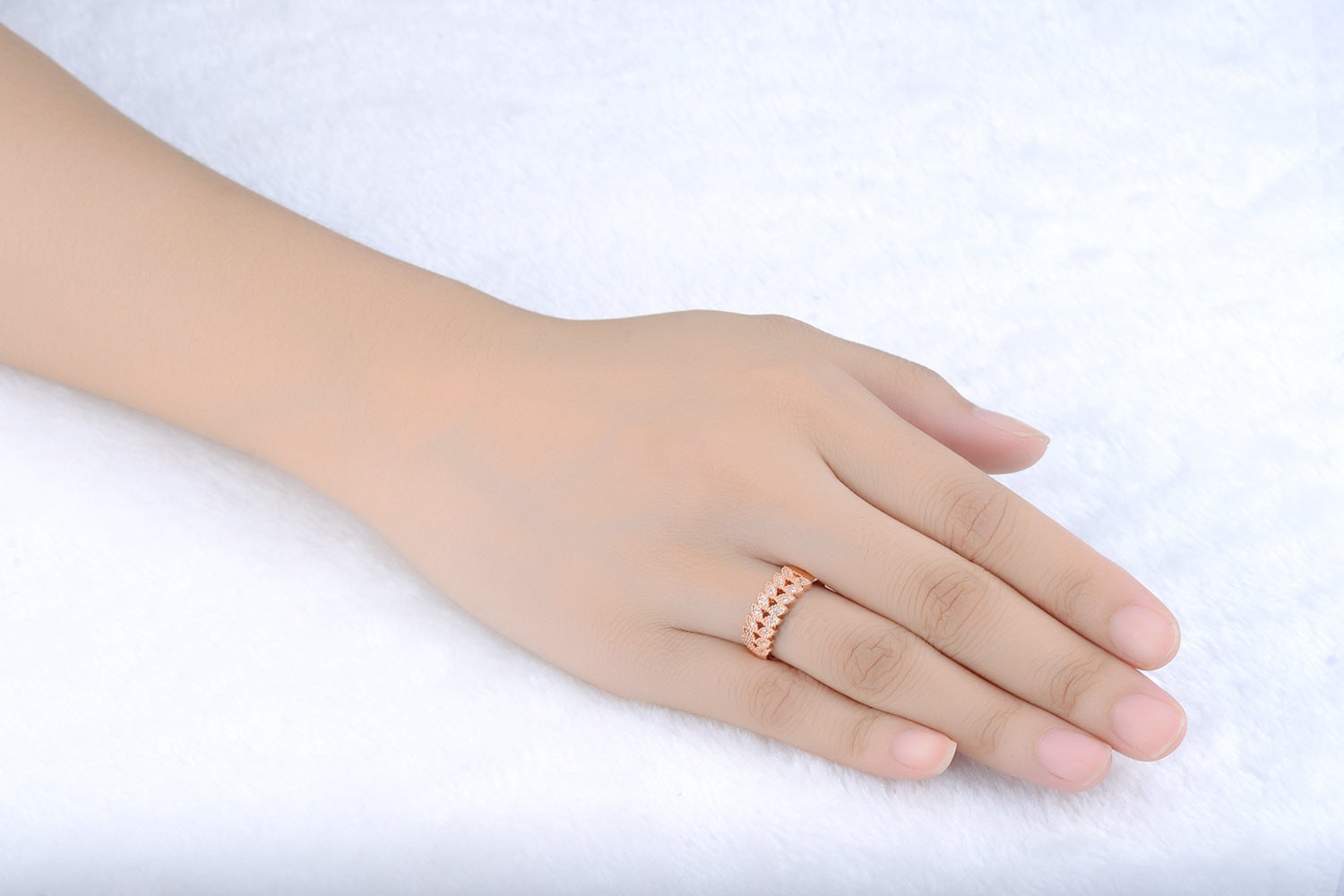 Women fashion Athena Leaf Ring