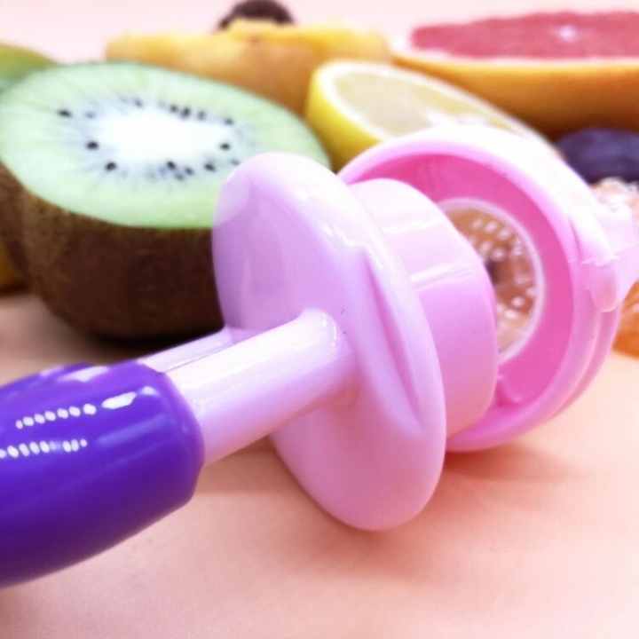 Silicone baby pacifier, fruit and vegetable bite pacifier, baby food supplement, baby products